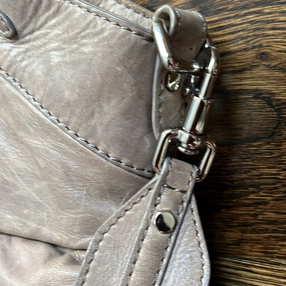 Marc by Marc Jacob’s Grey Crossbody Hobo - Picture 6 of 10